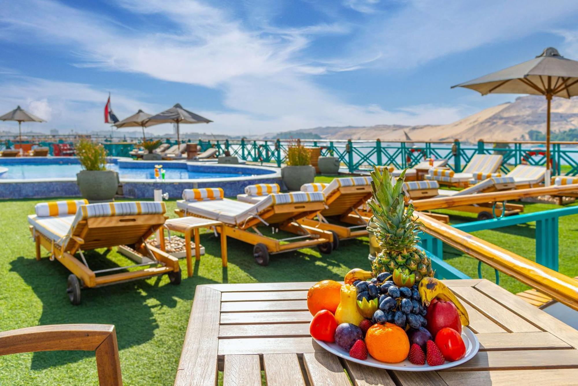 מלון Sonesta Moon Goddess Cruise - From Aswan To Luxor - 03 & 07 Nights Every Friday מראה חיצוני תמונה